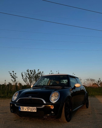 MINI Cooper S cena 11999 przebieg: 205000, rok produkcji 2003 z Wieliczka małe 211